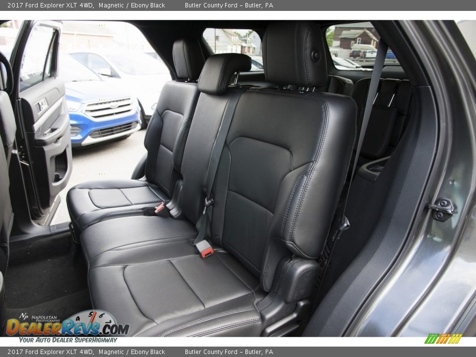 2017 Ford Explorer XLT 4WD Magnetic / Ebony Black Photo #11
