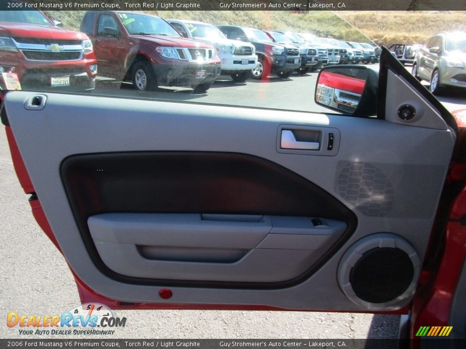 2006 Ford Mustang V6 Premium Coupe Torch Red / Light Graphite Photo #9