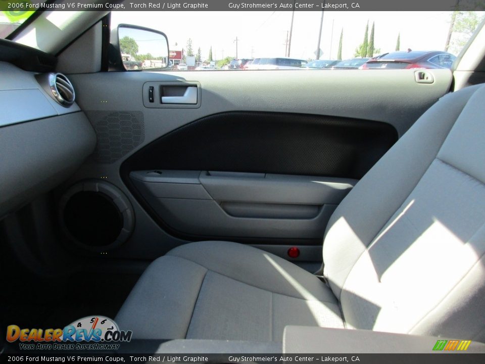 2006 Ford Mustang V6 Premium Coupe Torch Red / Light Graphite Photo #16