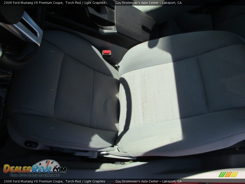 2006 Ford Mustang V6 Premium Coupe Torch Red / Light Graphite Photo #19