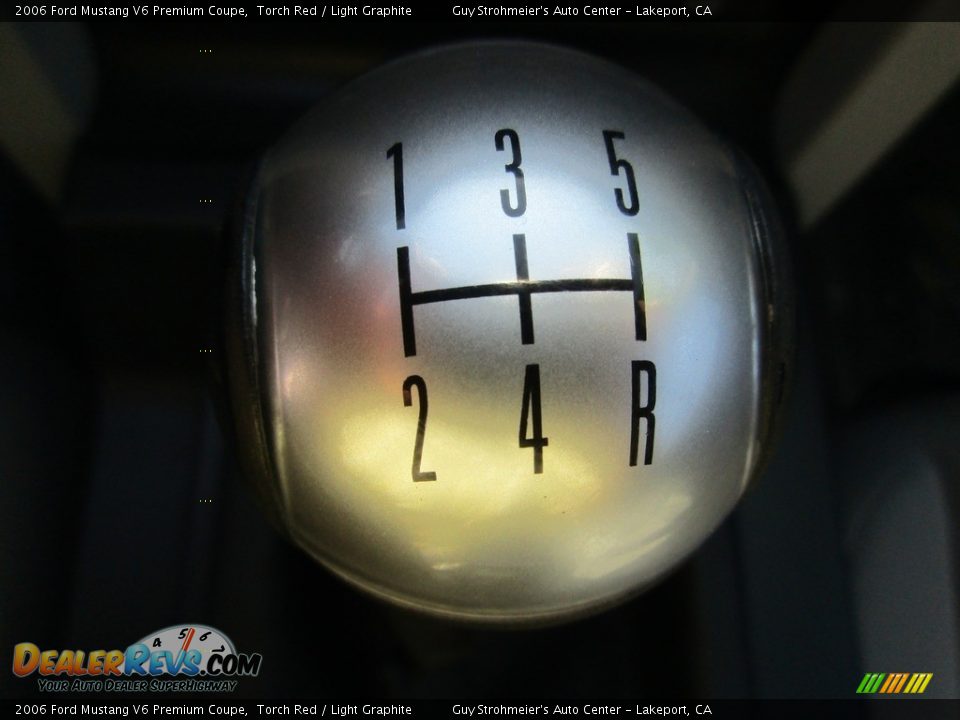 2006 Ford Mustang V6 Premium Coupe Torch Red / Light Graphite Photo #25