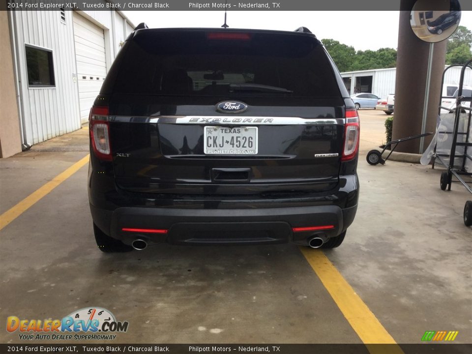 2014 Ford Explorer XLT Tuxedo Black / Charcoal Black Photo #2
