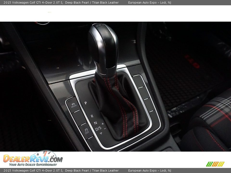 2015 Volkswagen Golf GTI 4-Door 2.0T S Deep Black Pearl / Titan Black Leather Photo #32
