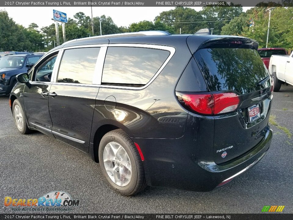 2017 Chrysler Pacifica Touring L Plus Brilliant Black Crystal Pearl / Black/Alloy Photo #4