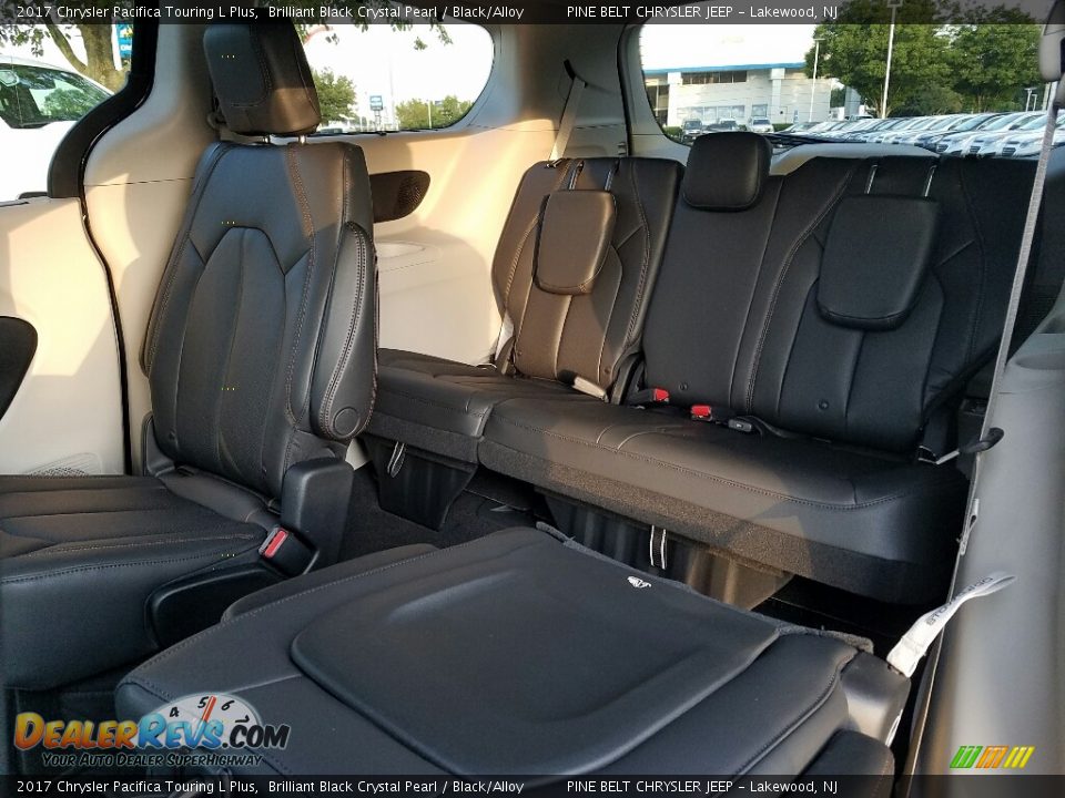 2017 Chrysler Pacifica Touring L Plus Brilliant Black Crystal Pearl / Black/Alloy Photo #6