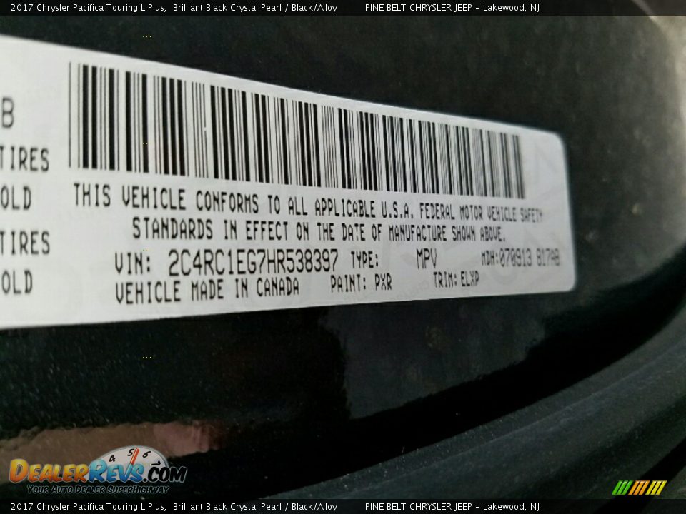 2017 Chrysler Pacifica Touring L Plus Brilliant Black Crystal Pearl / Black/Alloy Photo #10