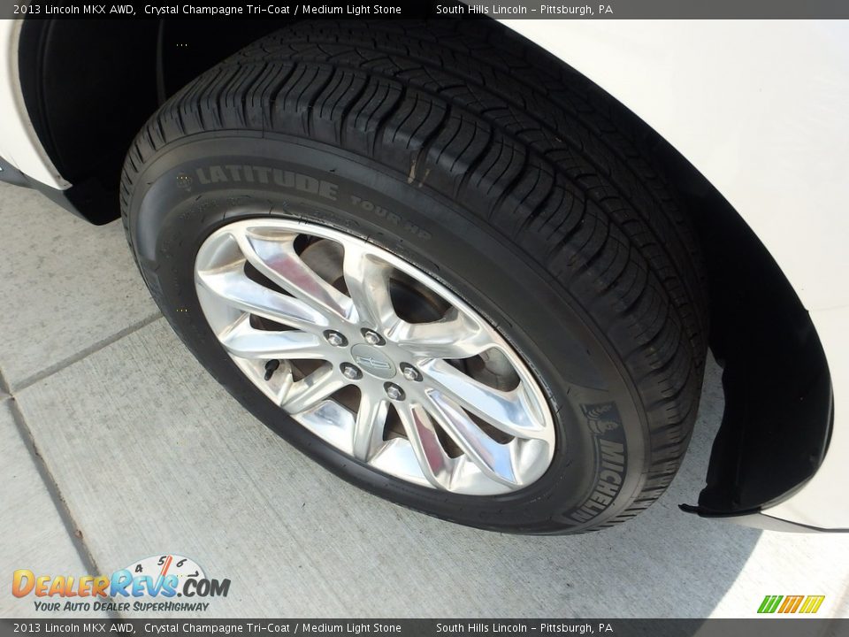 2013 Lincoln MKX AWD Crystal Champagne Tri-Coat / Medium Light Stone Photo #10
