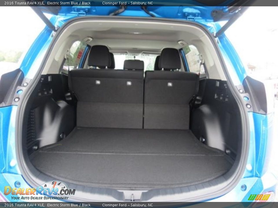 2016 Toyota RAV4 XLE Electric Storm Blue / Black Photo #21