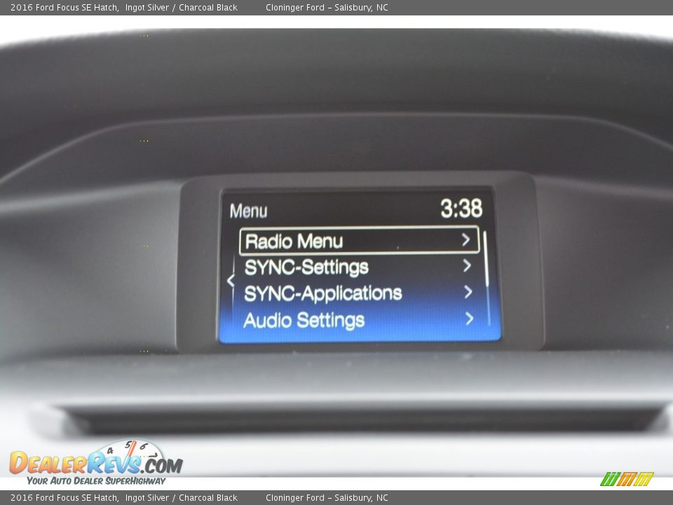 2016 Ford Focus SE Hatch Ingot Silver / Charcoal Black Photo #11