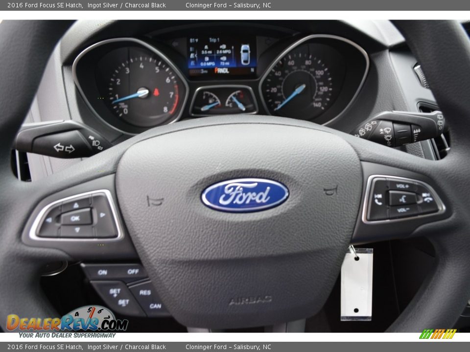 2016 Ford Focus SE Hatch Ingot Silver / Charcoal Black Photo #16