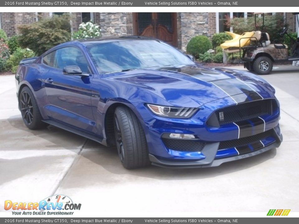 Front 3/4 View of 2016 Ford Mustang Shelby GT350 Photo #6