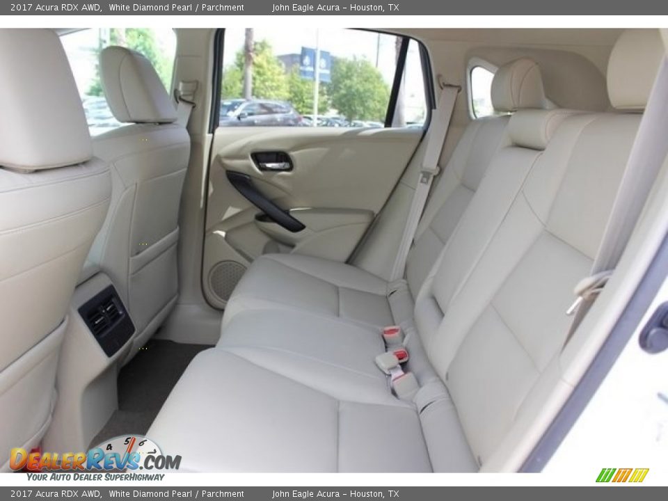 2017 Acura RDX AWD White Diamond Pearl / Parchment Photo #18