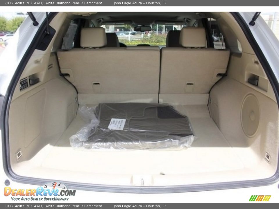 2017 Acura RDX AWD White Diamond Pearl / Parchment Photo #19