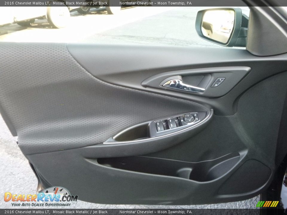 2016 Chevrolet Malibu LT Mosaic Black Metallic / Jet Black Photo #13