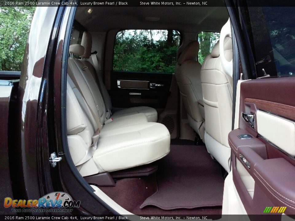 2016 Ram 2500 Laramie Crew Cab 4x4 Luxury Brown Pearl / Black Photo #12