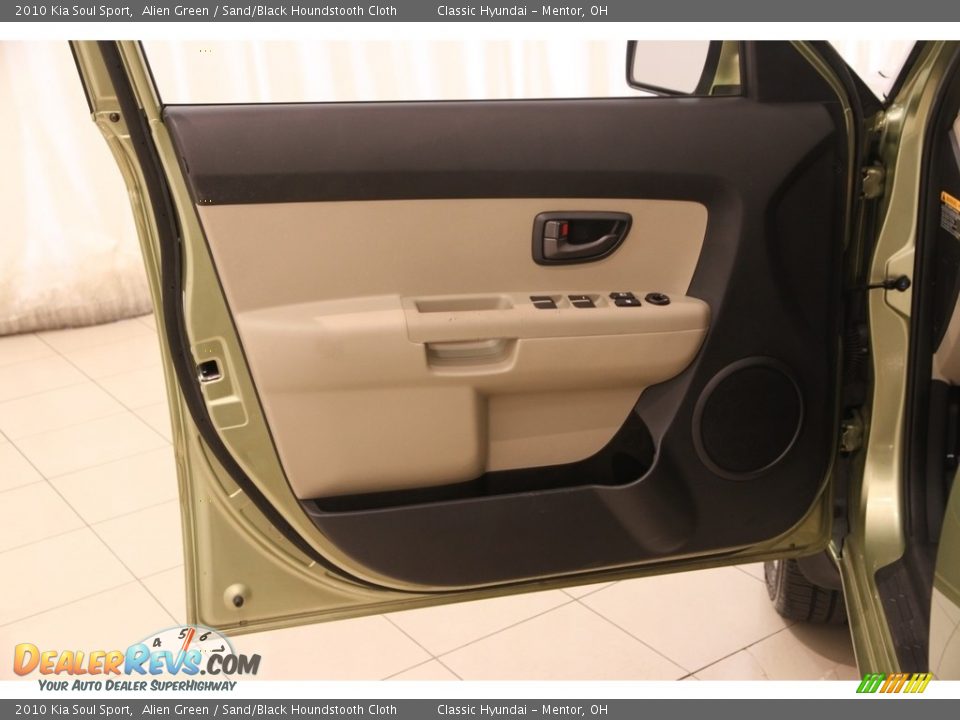 2010 Kia Soul Sport Alien Green / Sand/Black Houndstooth Cloth Photo #4