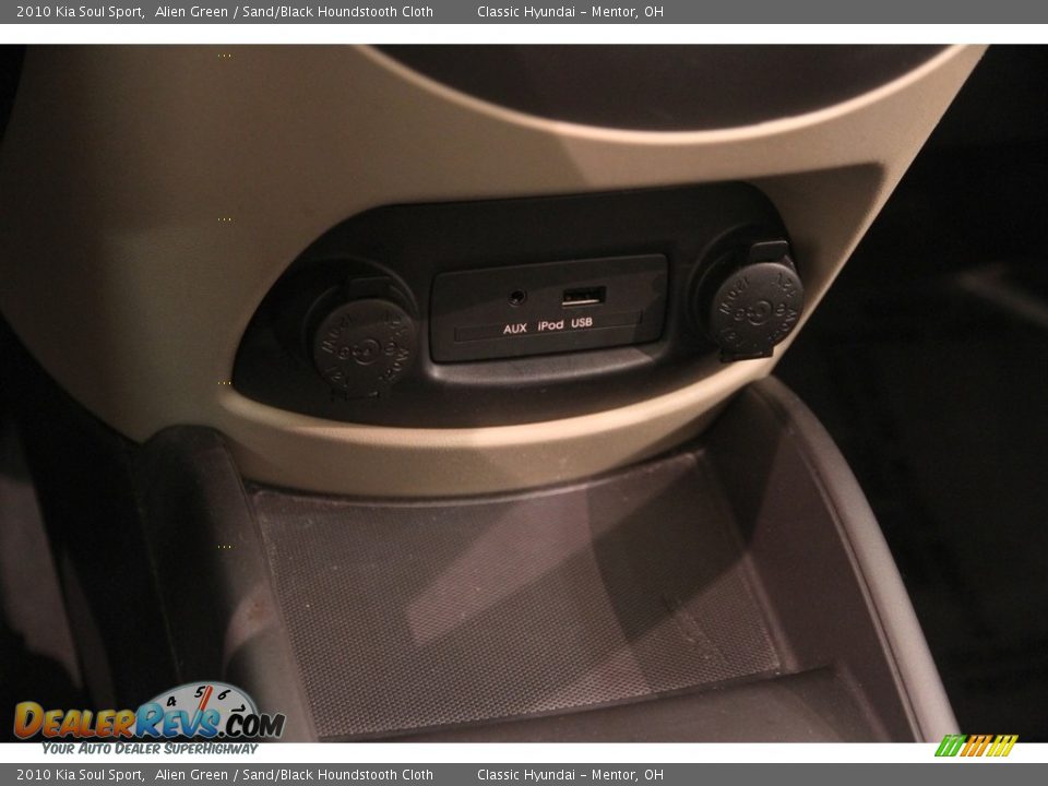 2010 Kia Soul Sport Alien Green / Sand/Black Houndstooth Cloth Photo #12