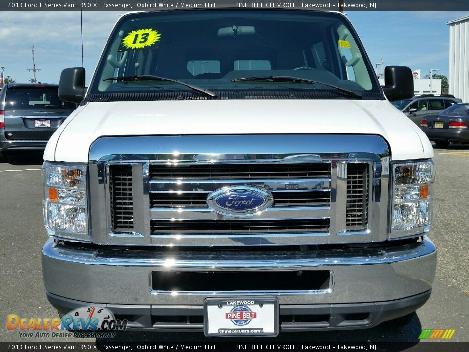 2013 Ford E Series Van E350 XL Passenger Oxford White / Medium Flint Photo #2