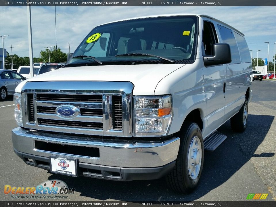2013 Ford E Series Van E350 XL Passenger Oxford White / Medium Flint Photo #3