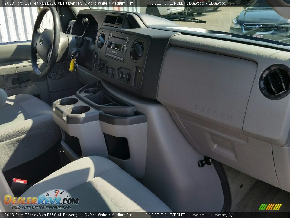 2013 Ford E Series Van E350 XL Passenger Oxford White / Medium Flint Photo #13