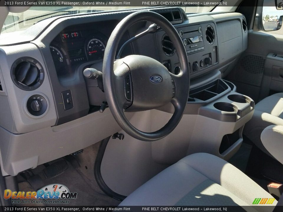 2013 Ford E Series Van E350 XL Passenger Oxford White / Medium Flint Photo #17