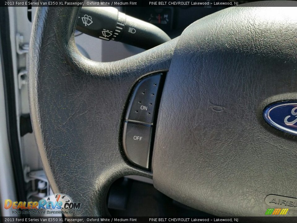 2013 Ford E Series Van E350 XL Passenger Oxford White / Medium Flint Photo #21