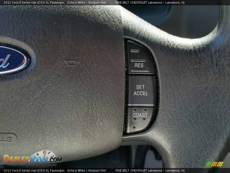 2013 Ford E Series Van E350 XL Passenger Oxford White / Medium Flint Photo #22