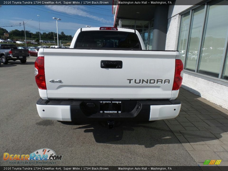 2016 Toyota Tundra 1794 CrewMax 4x4 Super White / 1794 Black/Brown Photo #6