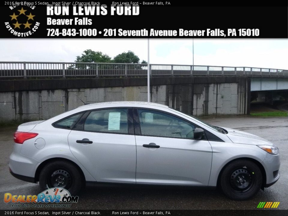 2016 Ford Focus S Sedan Ingot Silver / Charcoal Black Photo #1