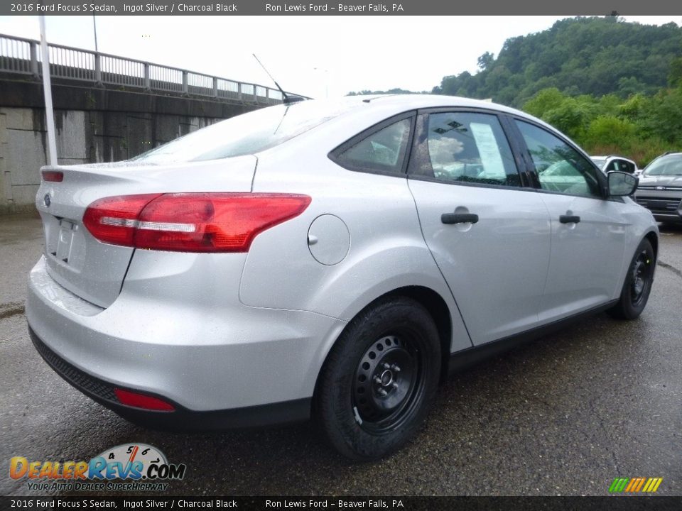 2016 Ford Focus S Sedan Ingot Silver / Charcoal Black Photo #2