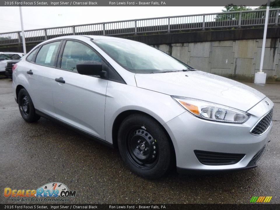 2016 Ford Focus S Sedan Ingot Silver / Charcoal Black Photo #8