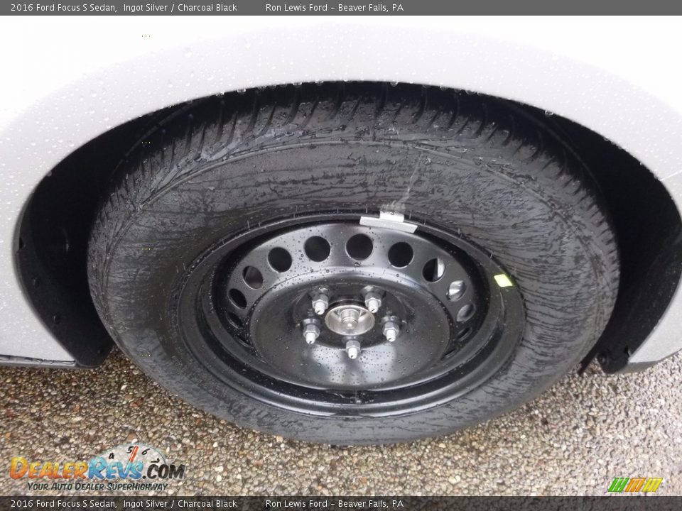 2016 Ford Focus S Sedan Ingot Silver / Charcoal Black Photo #9