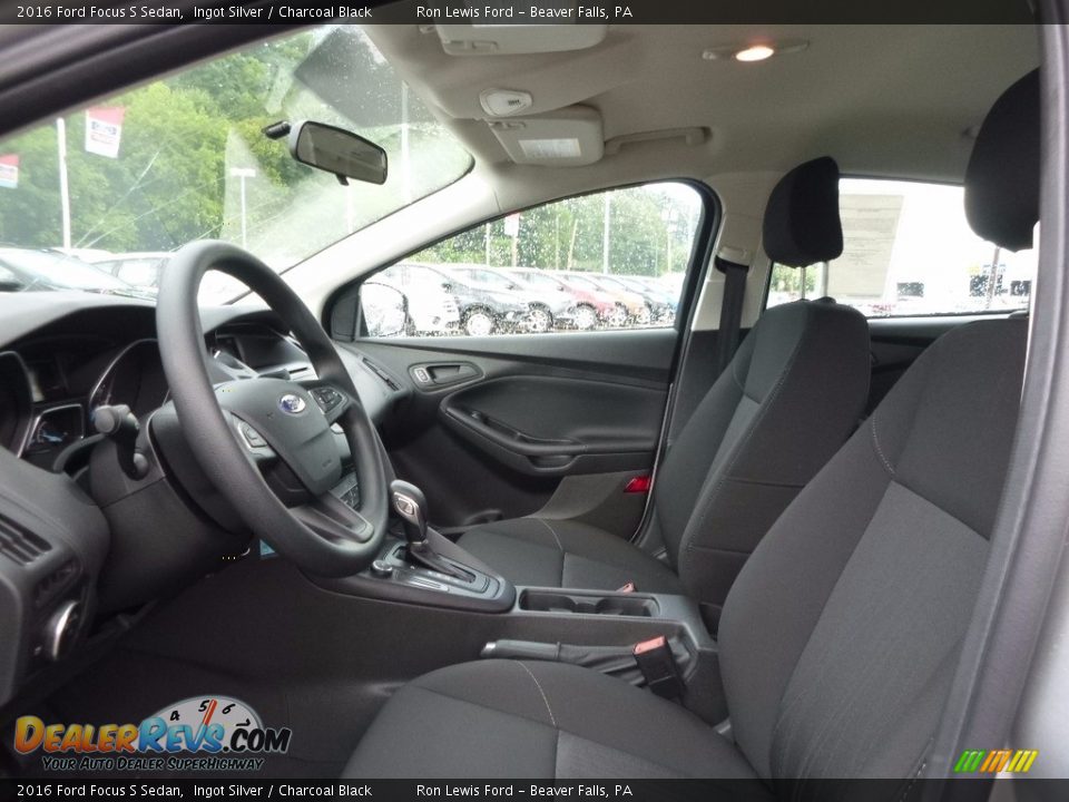 2016 Ford Focus S Sedan Ingot Silver / Charcoal Black Photo #10