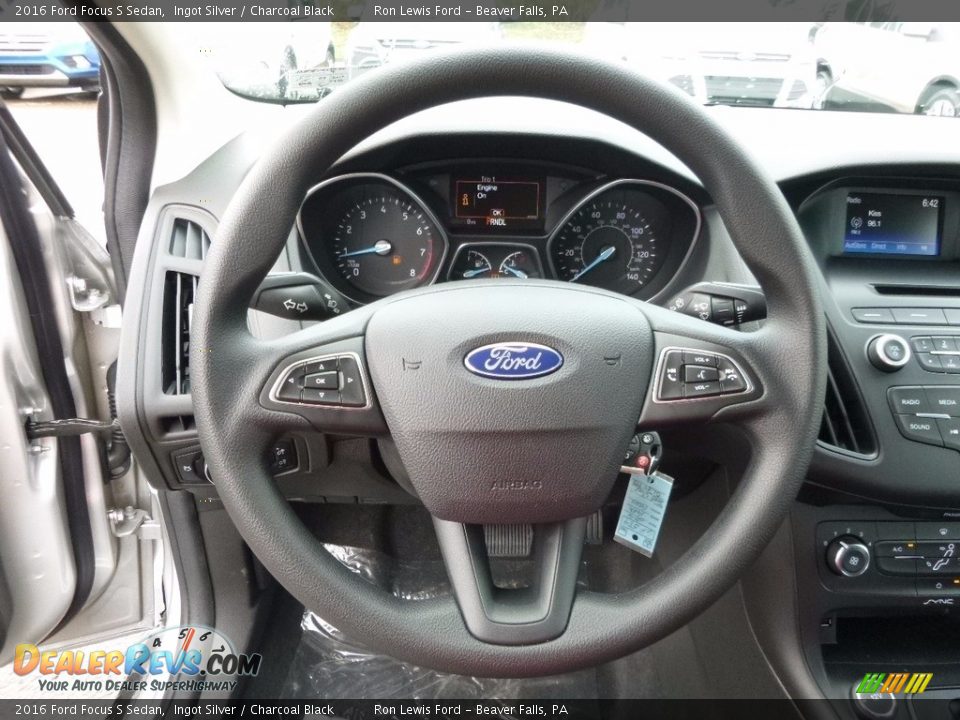 2016 Ford Focus S Sedan Ingot Silver / Charcoal Black Photo #15
