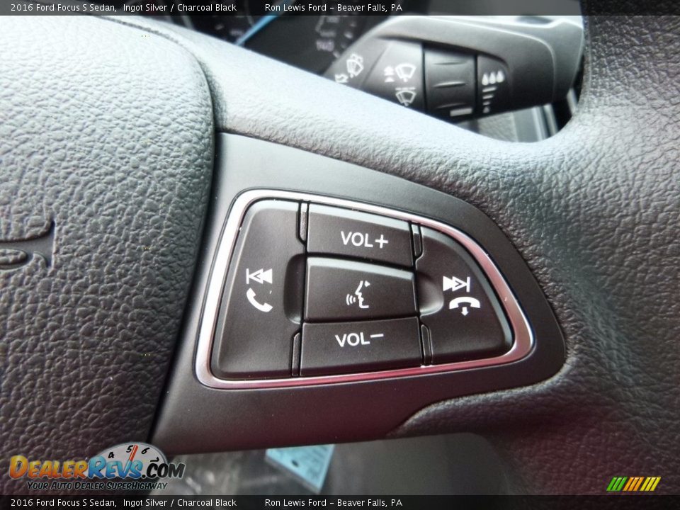 2016 Ford Focus S Sedan Ingot Silver / Charcoal Black Photo #17