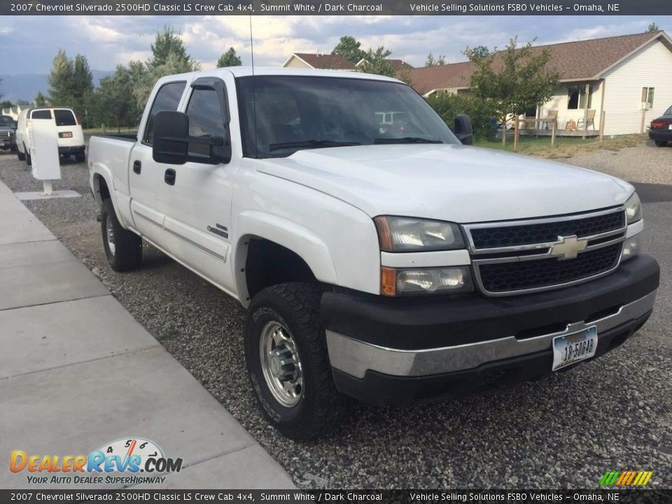 2007 Chevrolet Silverado 2500HD Classic LS Crew Cab 4x4 Summit White / Dark Charcoal Photo #3