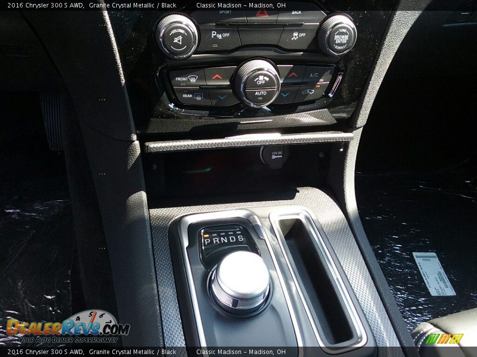 2016 Chrysler 300 S AWD Granite Crystal Metallic / Black Photo #6