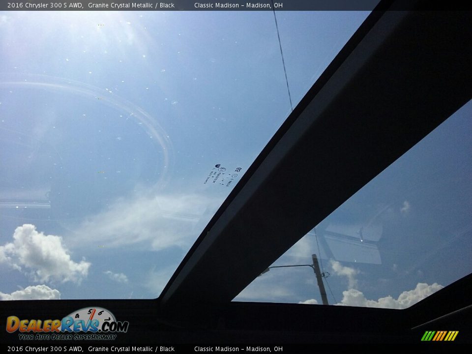 2016 Chrysler 300 S AWD Granite Crystal Metallic / Black Photo #8