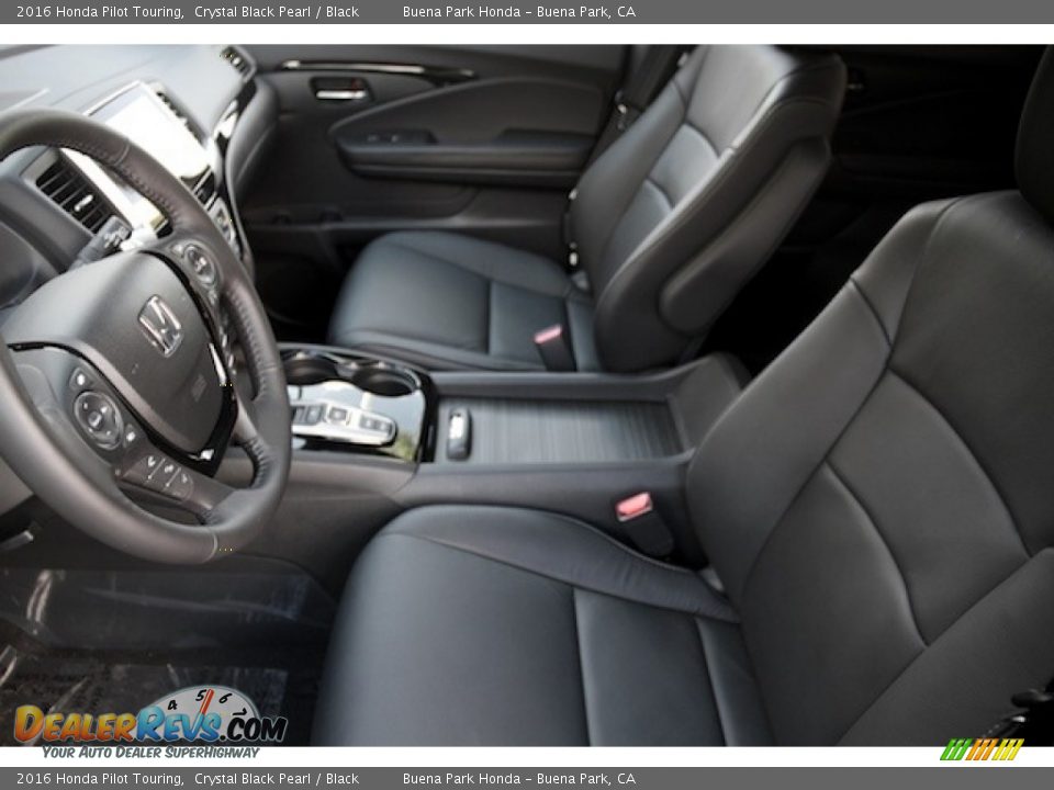 2016 Honda Pilot Touring Crystal Black Pearl / Black Photo #9