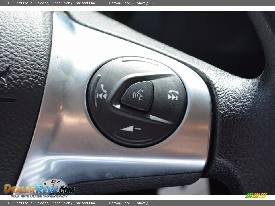 2014 Ford Focus SE Sedan Ingot Silver / Charcoal Black Photo #36