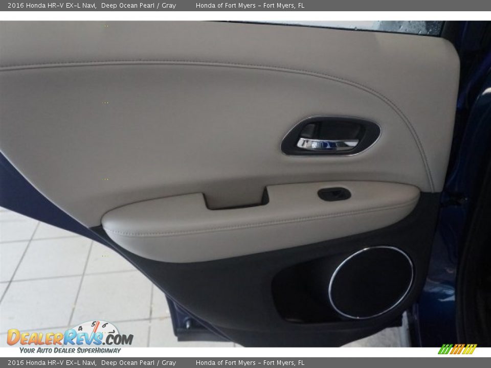 2016 Honda HR-V EX-L Navi Deep Ocean Pearl / Gray Photo #17