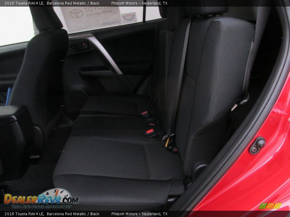 2016 Toyota RAV4 LE Barcelona Red Metallic / Black Photo #18