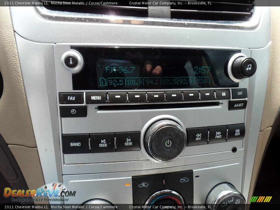 2011 Chevrolet Malibu LS Mocha Steel Metallic / Cocoa/Cashmere Photo #19