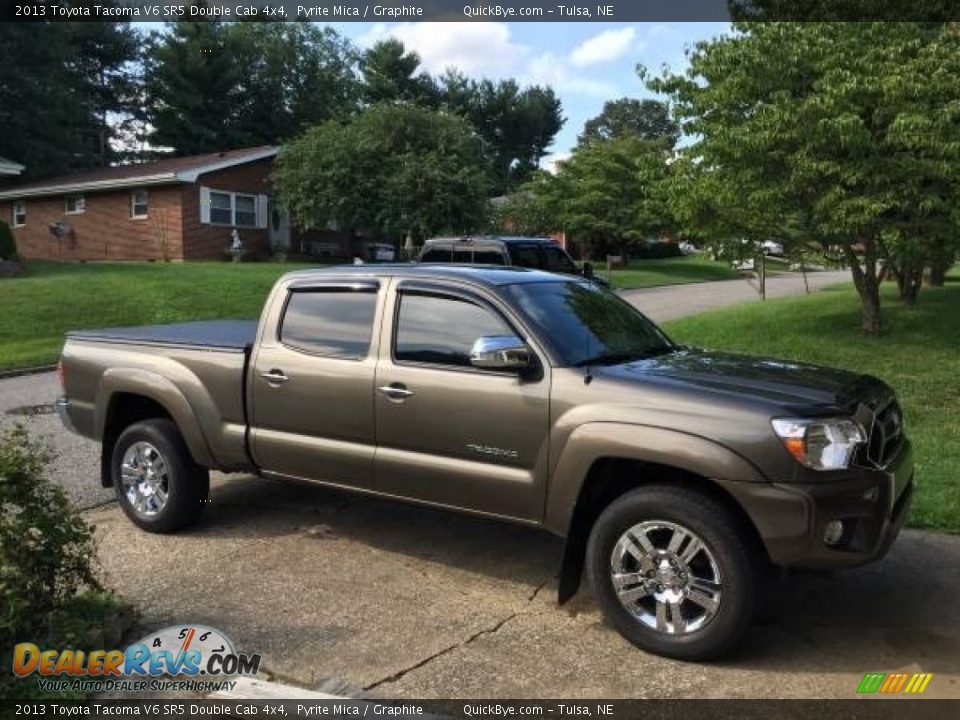 Front 3/4 View of 2013 Toyota Tacoma V6 SR5 Double Cab 4x4 Photo #1
