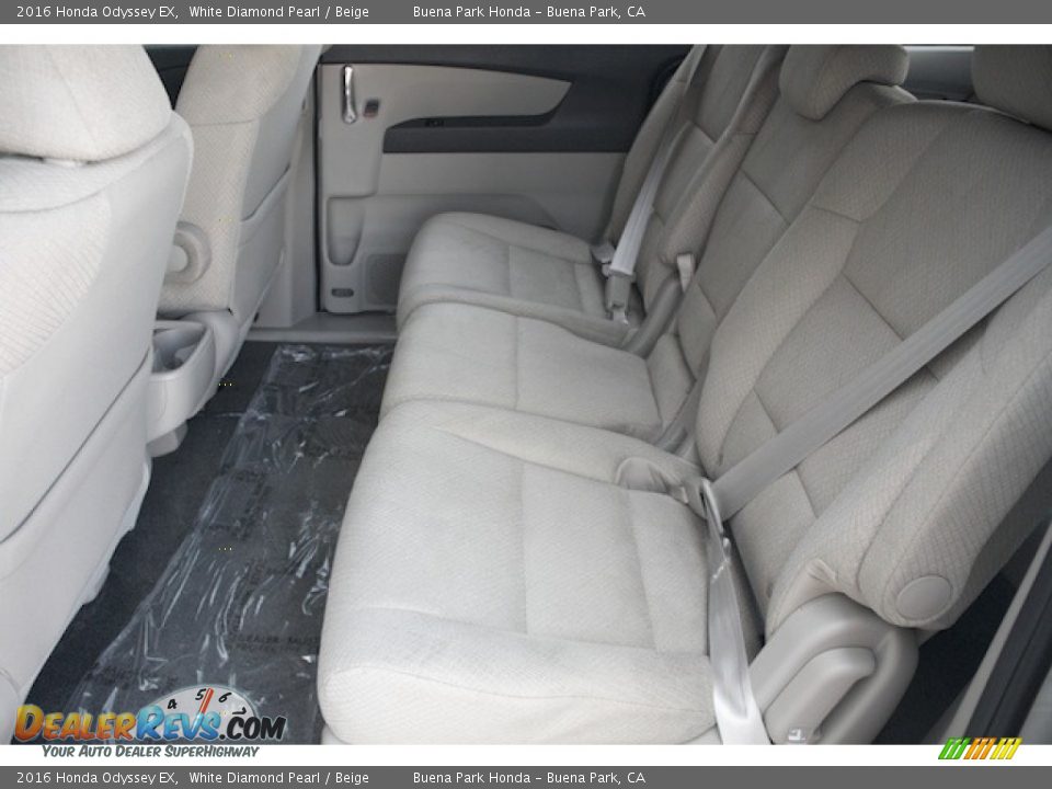 2016 Honda Odyssey EX White Diamond Pearl / Beige Photo #12