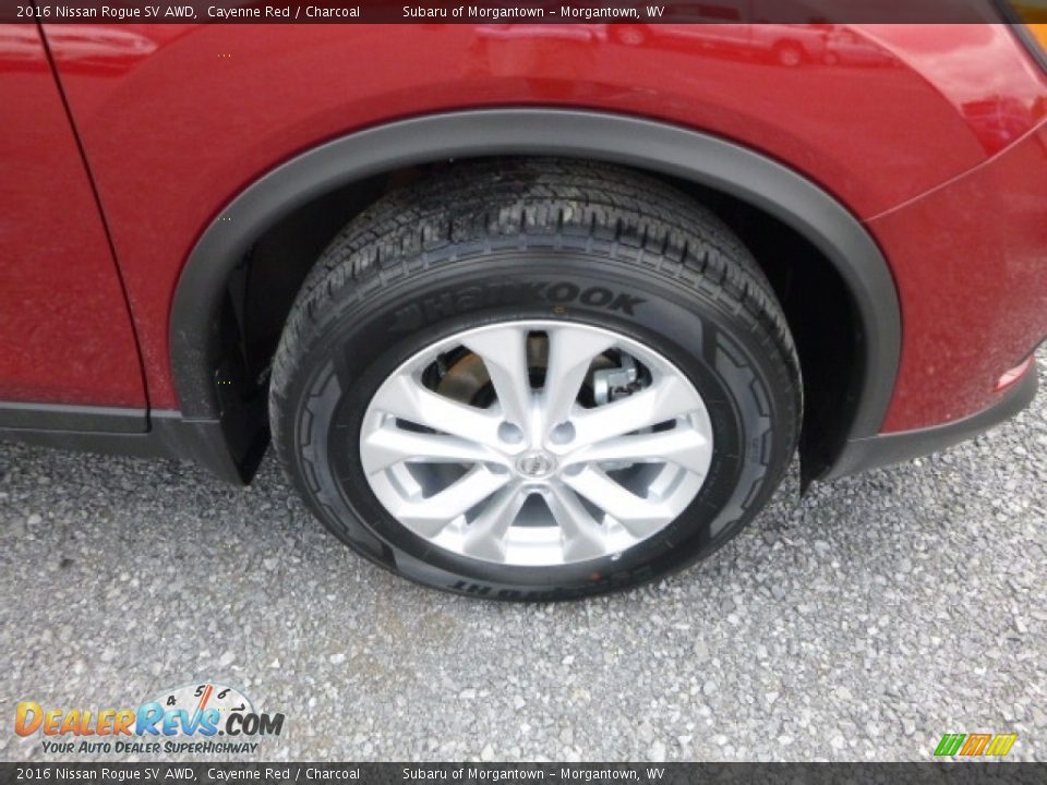 2016 Nissan Rogue SV AWD Cayenne Red / Charcoal Photo #2