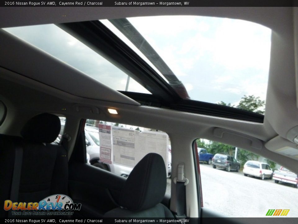 2016 Nissan Rogue SV AWD Cayenne Red / Charcoal Photo #5