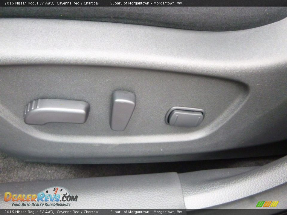 2016 Nissan Rogue SV AWD Cayenne Red / Charcoal Photo #17