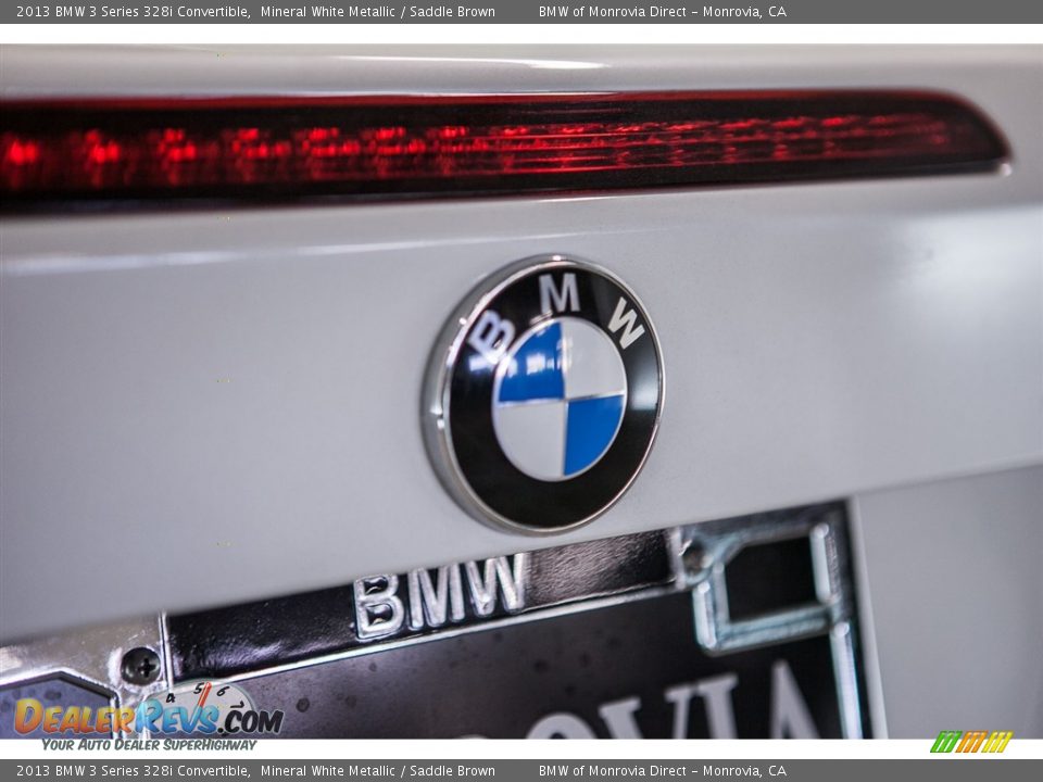 2013 BMW 3 Series 328i Convertible Mineral White Metallic / Saddle Brown Photo #29