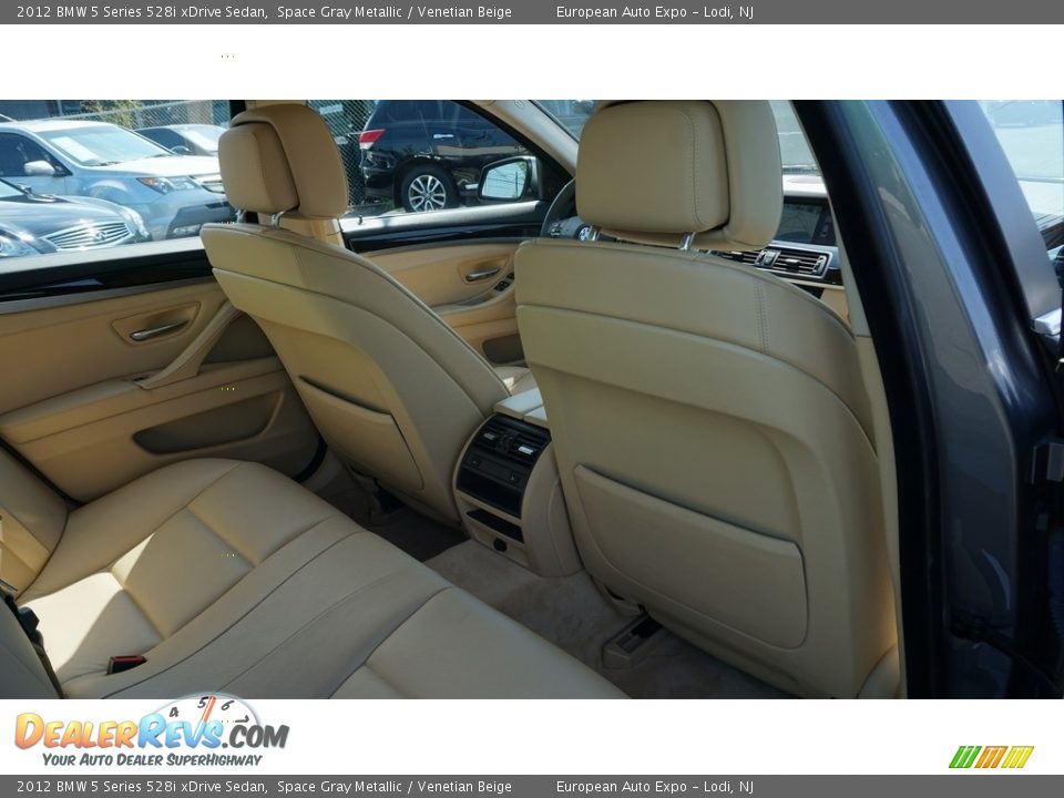 2012 BMW 5 Series 528i xDrive Sedan Space Gray Metallic / Venetian Beige Photo #9